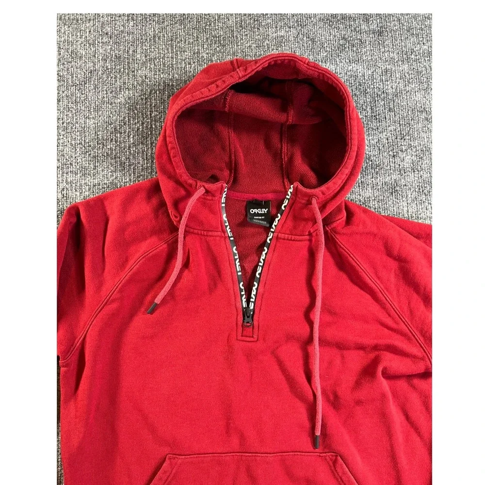 Oakley Hoodie Mens Large Red Quarter‎ Zip Custom Fit Raglan Sleeve Sweatshirt